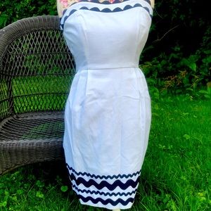 Vineyard vines dress